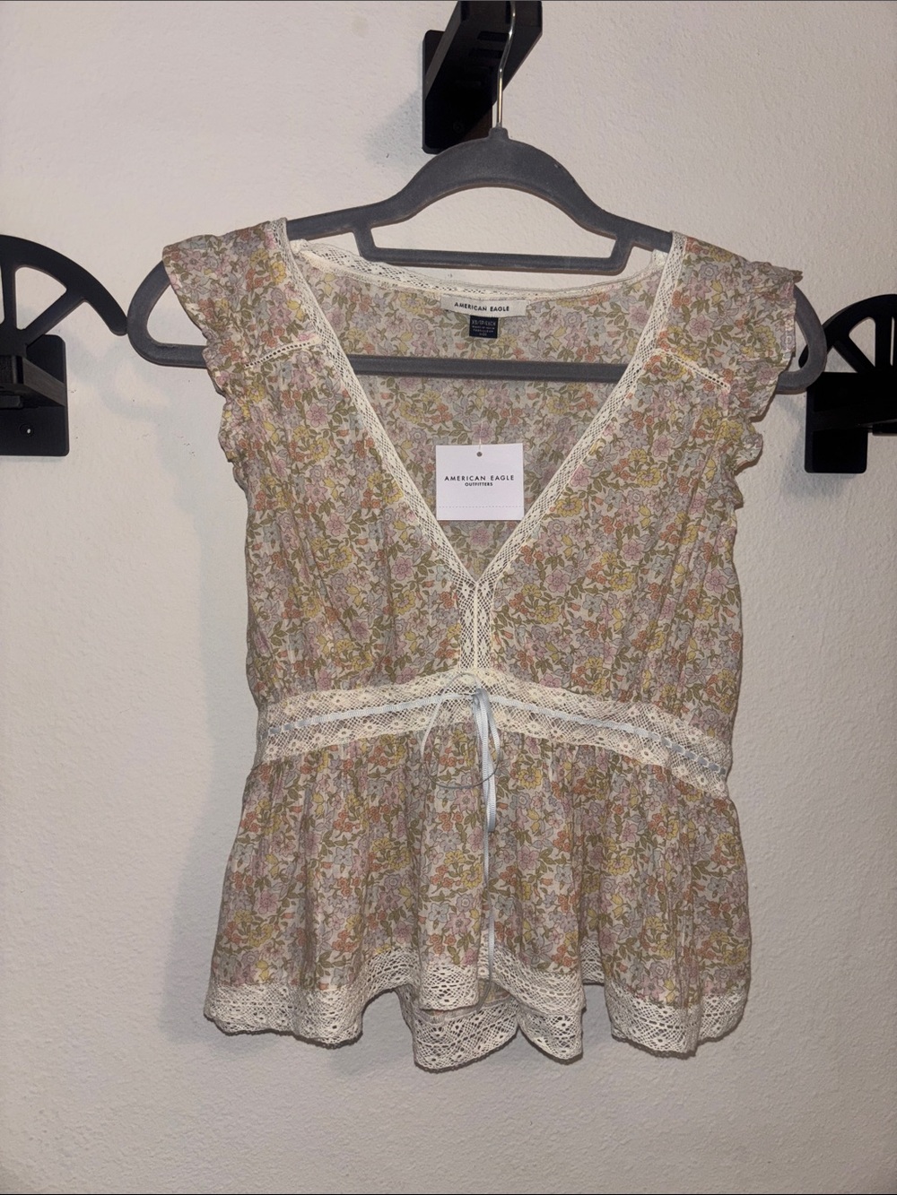 American Eagle Outfitters Floral Lace-Trim V-Neck Peplum Top - Cream Pink Green